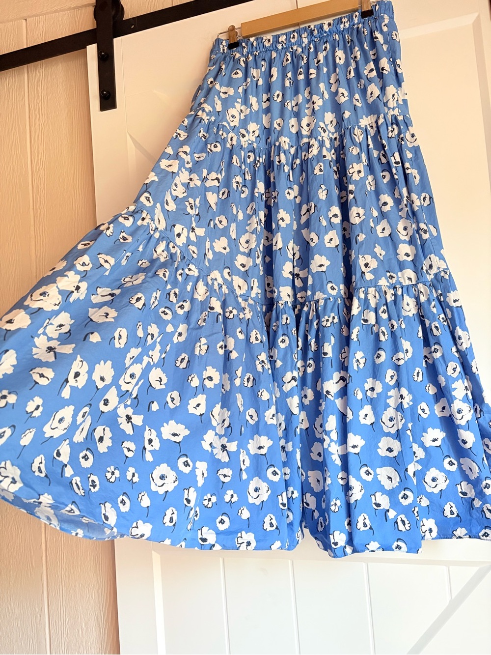 Zara Blue Floral Tiered Maxi Skirt Elastic Waist M/L - Picture 2 of 4